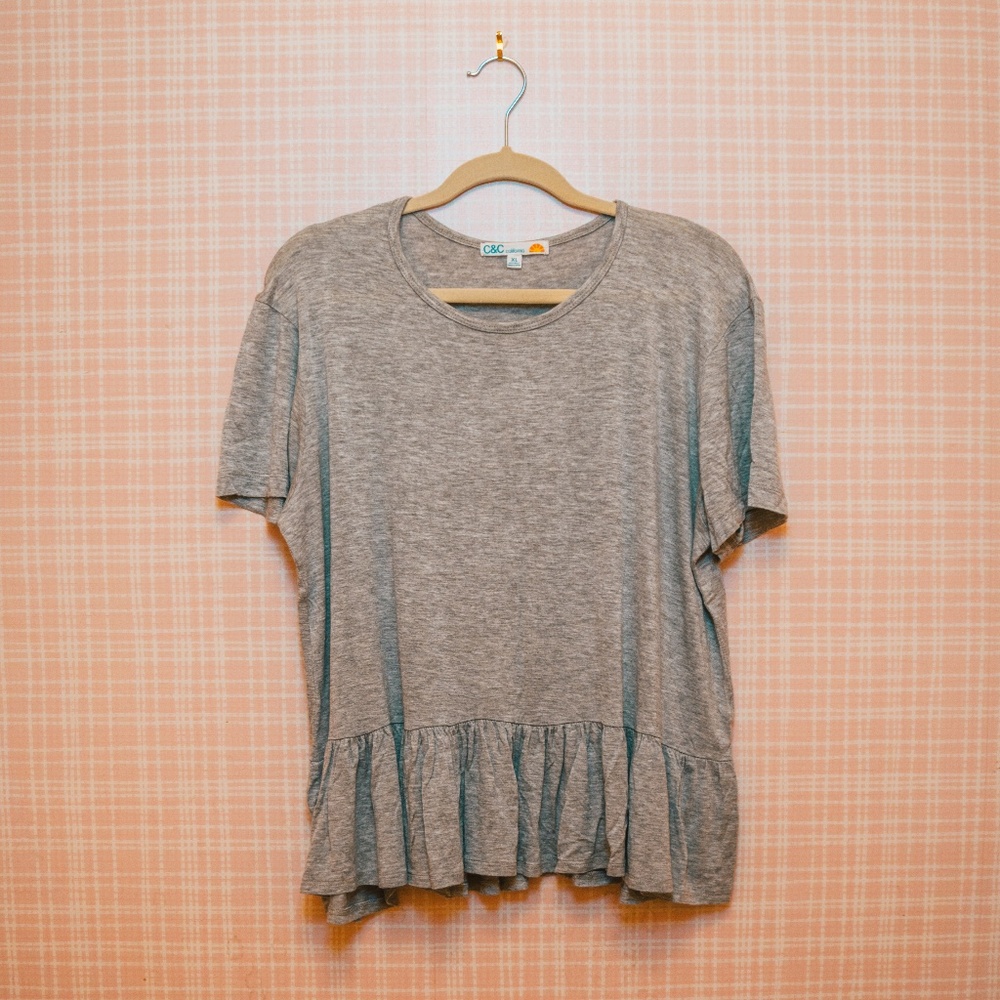 C&C California | Grey Peplum Short Sleeve Top L